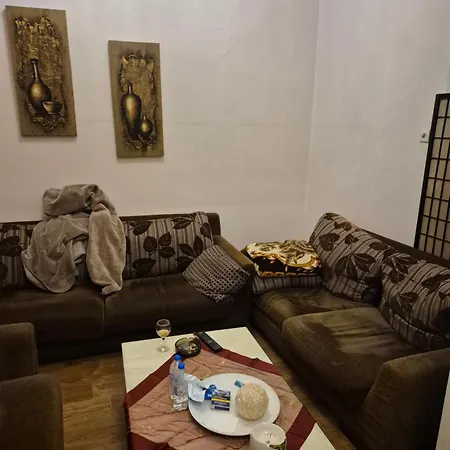 Cozy Stone House דירה *