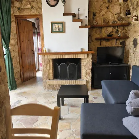 Cozy Stone House Апартамент